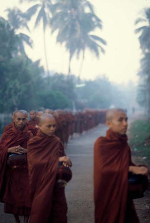 Buddhism-Myanmar_24