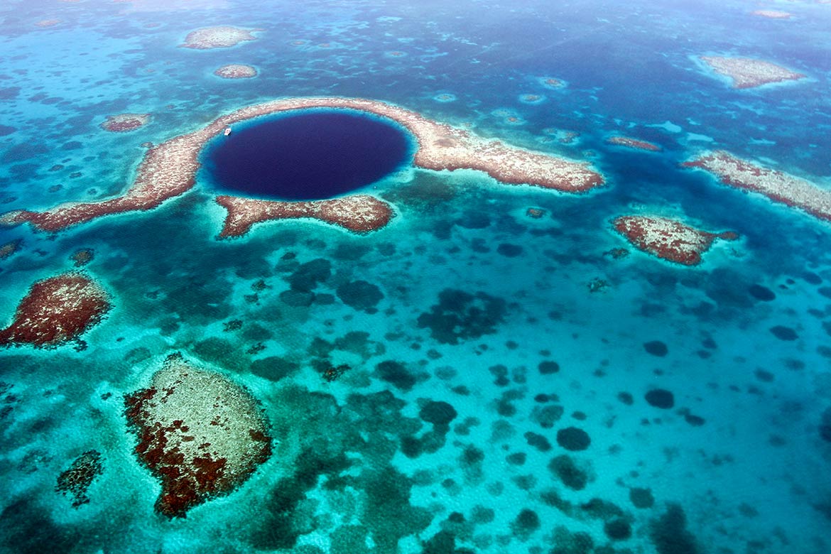 Great Blue Hole in Belize