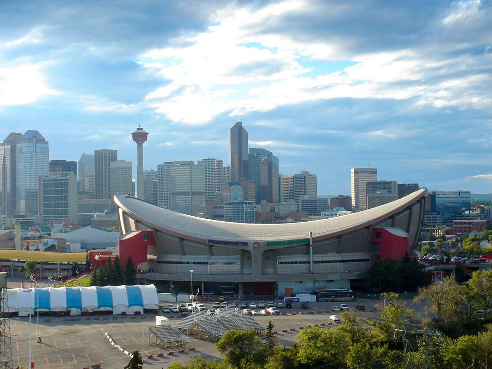Calgary Skyline with Pengrowth Saddledome