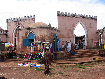 Bafata, old market