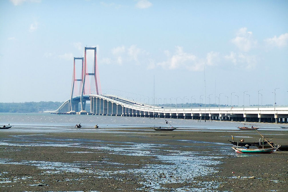 Suramadu bridge