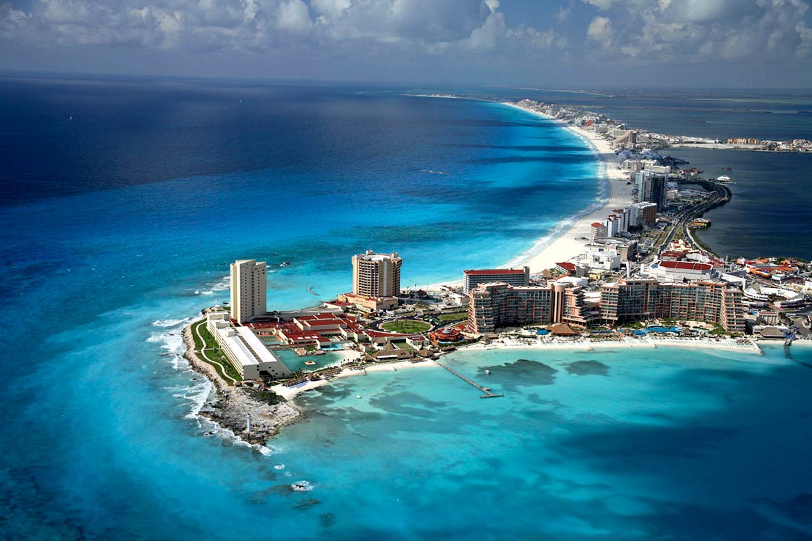 Beach of Cancún, the city that is an important tourist destination in eastern Mexico, located just south of Cabo Catoche, the northernmost point on the Yucatán Peninsula, facing the Yucatan Channel, the strait that links the Gulf of Mexico and the Caribbean Sea. 
