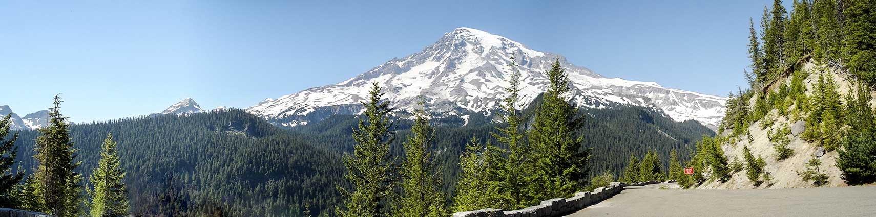 Mammoth Mountain with Ritter mountain range