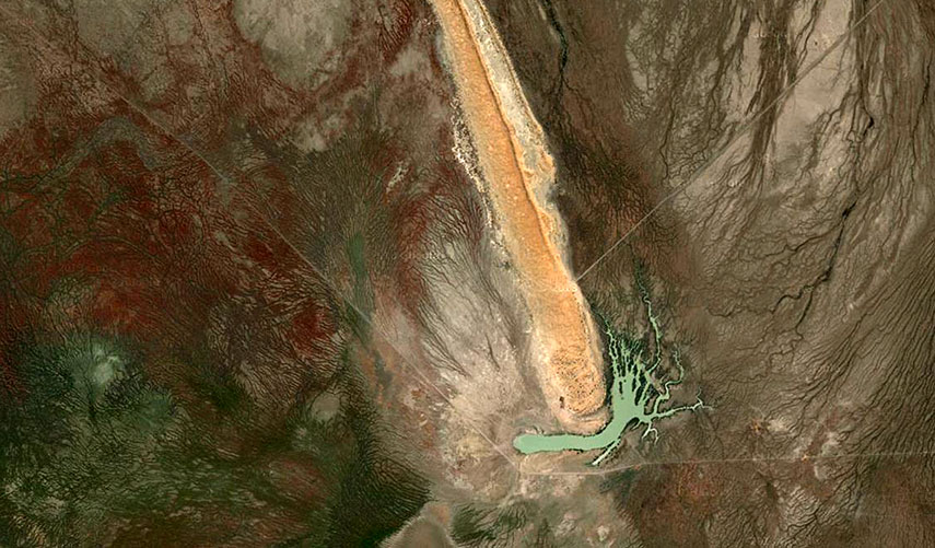 Lakes Machattie area, Queensland, Australia