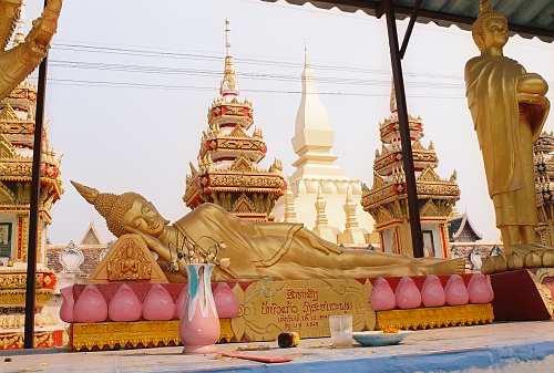 Pha-That-Luang_05 Reclining Buddha image at Vat Pha That Luang, Vientiane