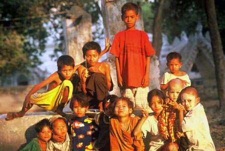 Myanmar-kids_15