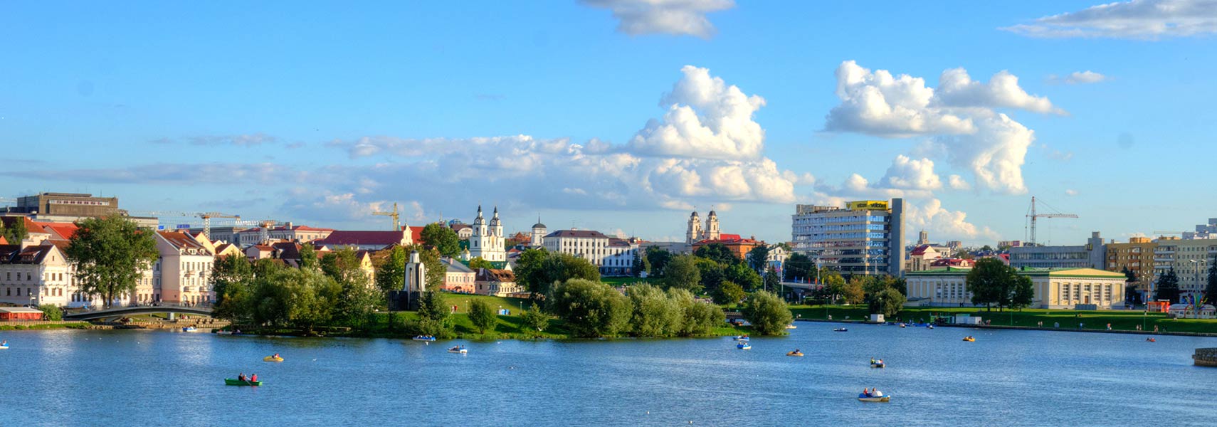 Minsk at Svislach River