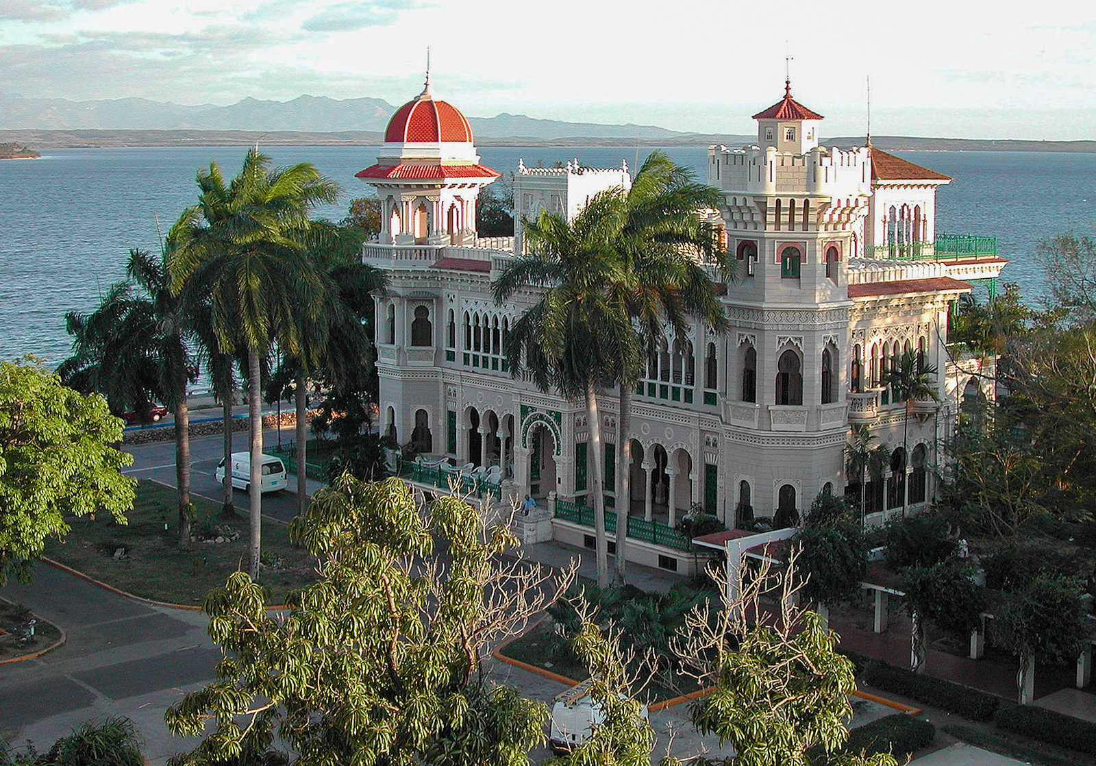 Mansion in the Moorish Revival architecture style