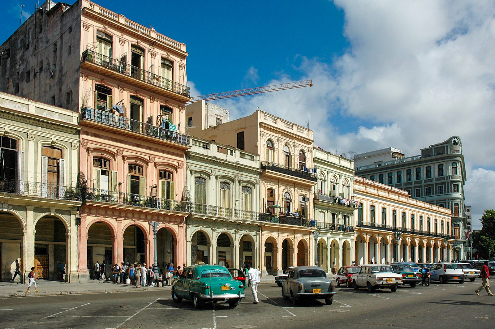 Facade front of colonial-era buildings in Old Havana.