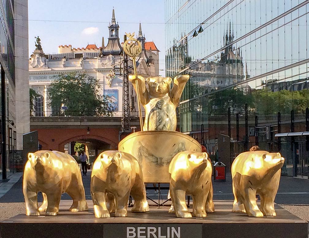 Golden Buddy Bears Quadriga, near Bahnhof Zoo station, Berlin
