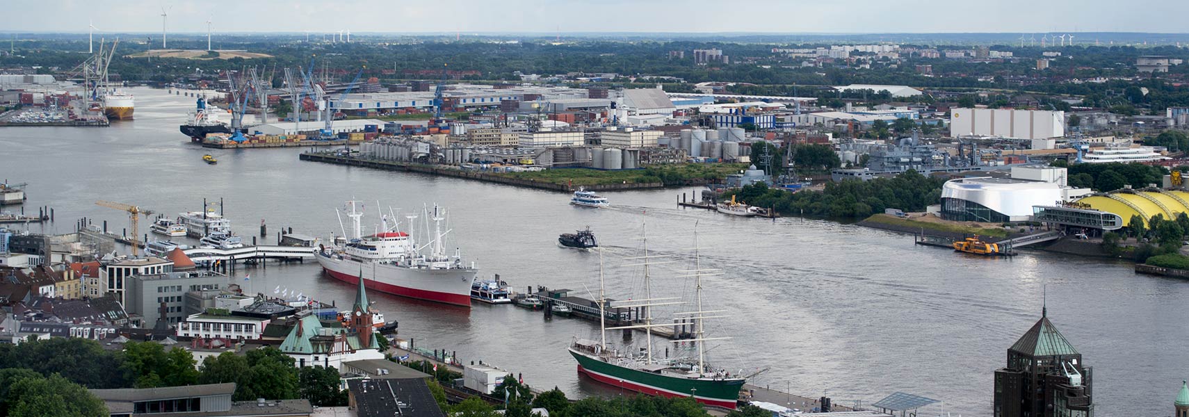 Port of Hamburg at Norderelbe river, with Stage Theater im Hafen