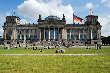 Berlin Profile Of The City And German Federal State