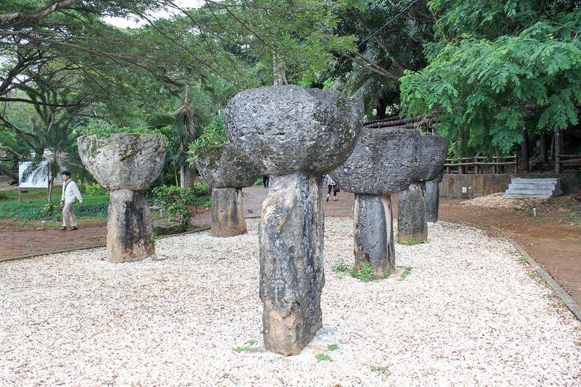 Latte Stone Park, Guam
