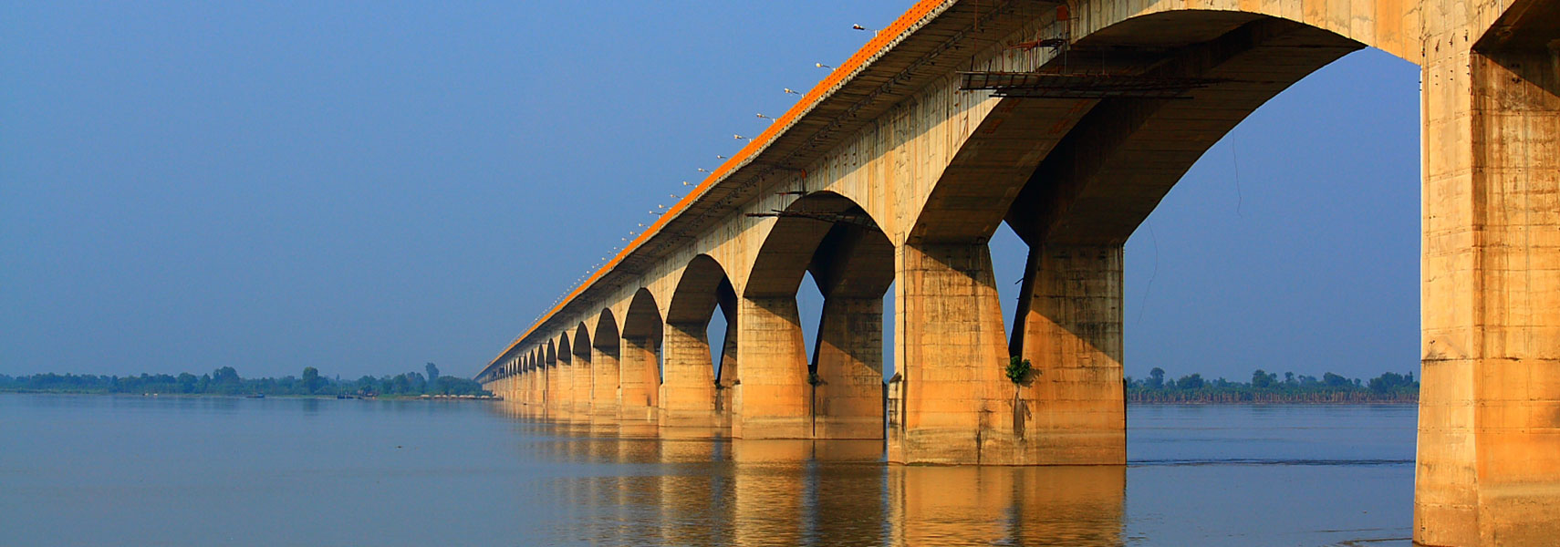 Gandhi Setu Bridge over Ganga river in Patna, India