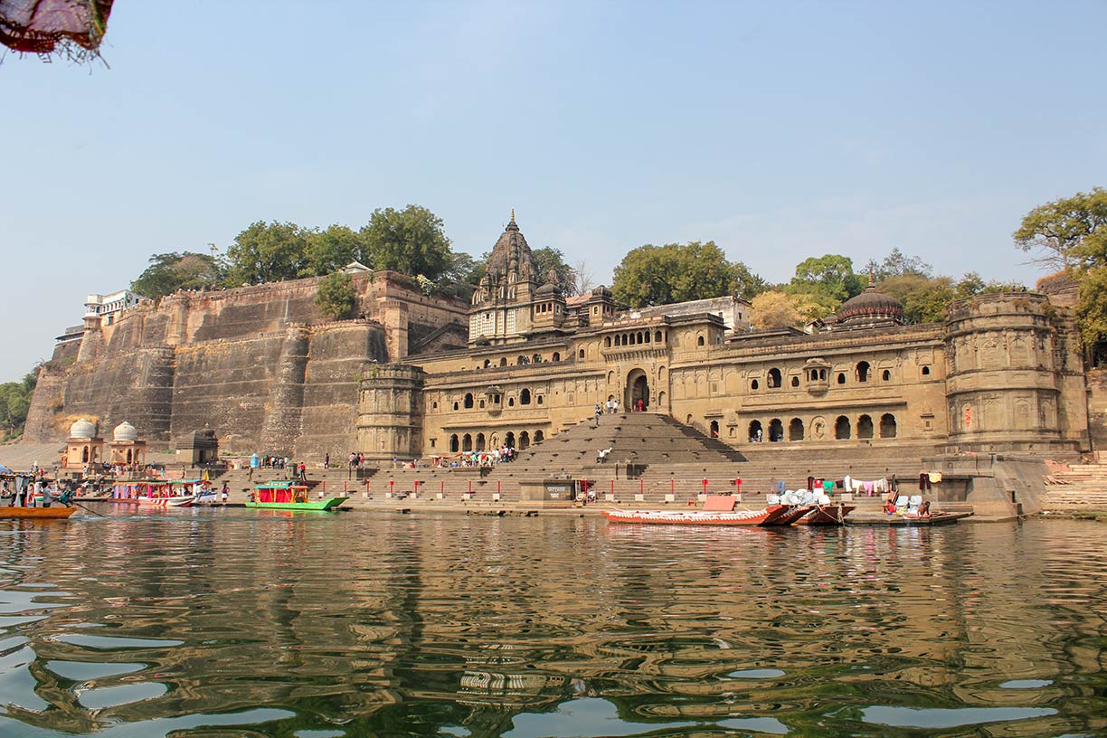 Maheshwar Fort and Ahilyabai Temple in the city of Maheshwar, Madhya Pradesh