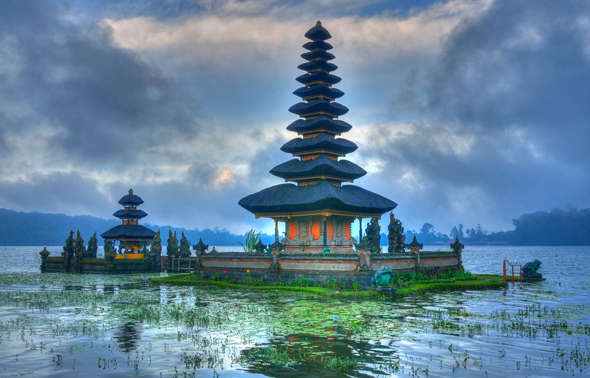 Ulun Danu Beratan a Hindu Shaivite Shiva Temple in Bali, Indonesia