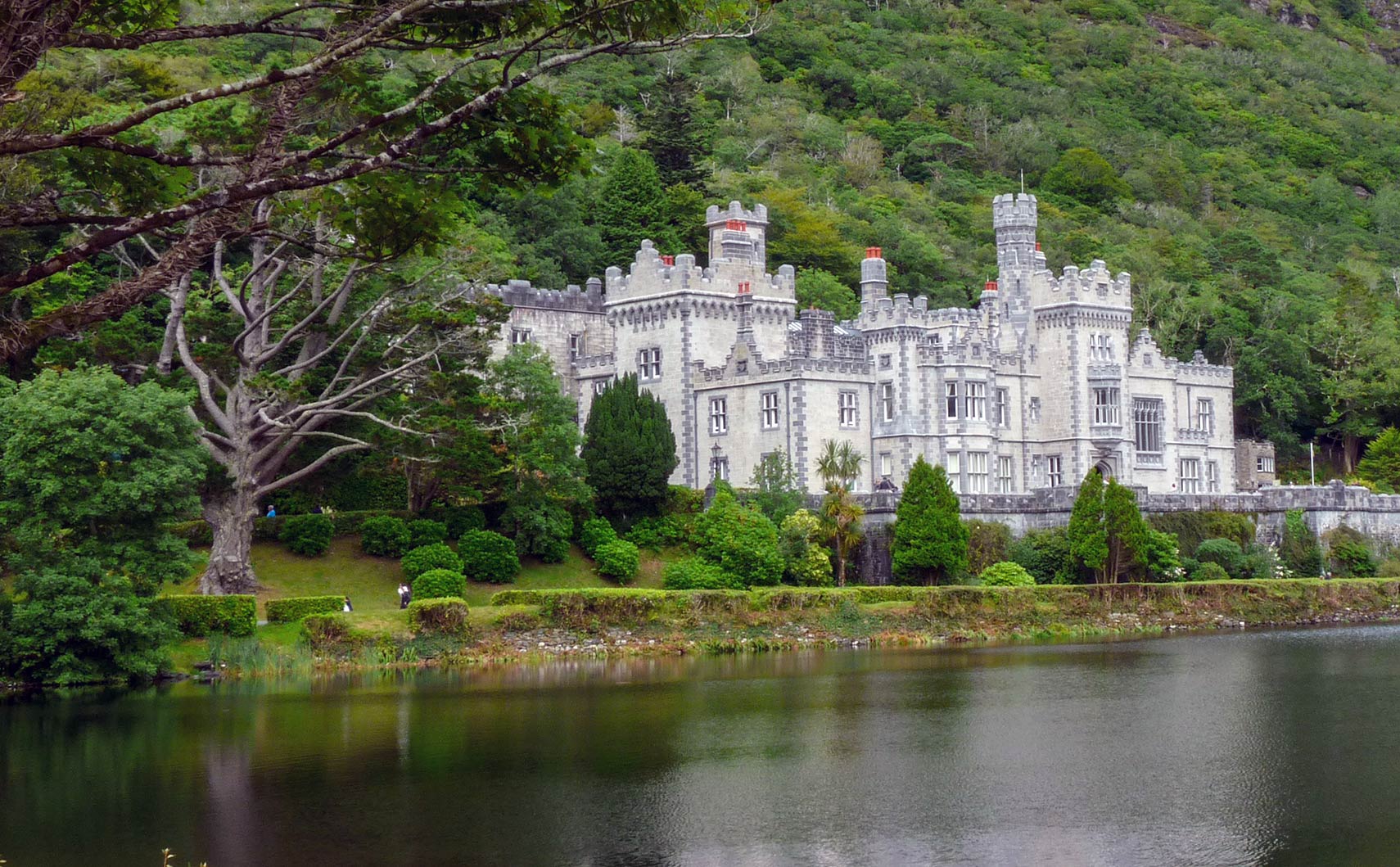 Benedictine monastery Kylemore Abbey in Connemara, County Galway, Ireland