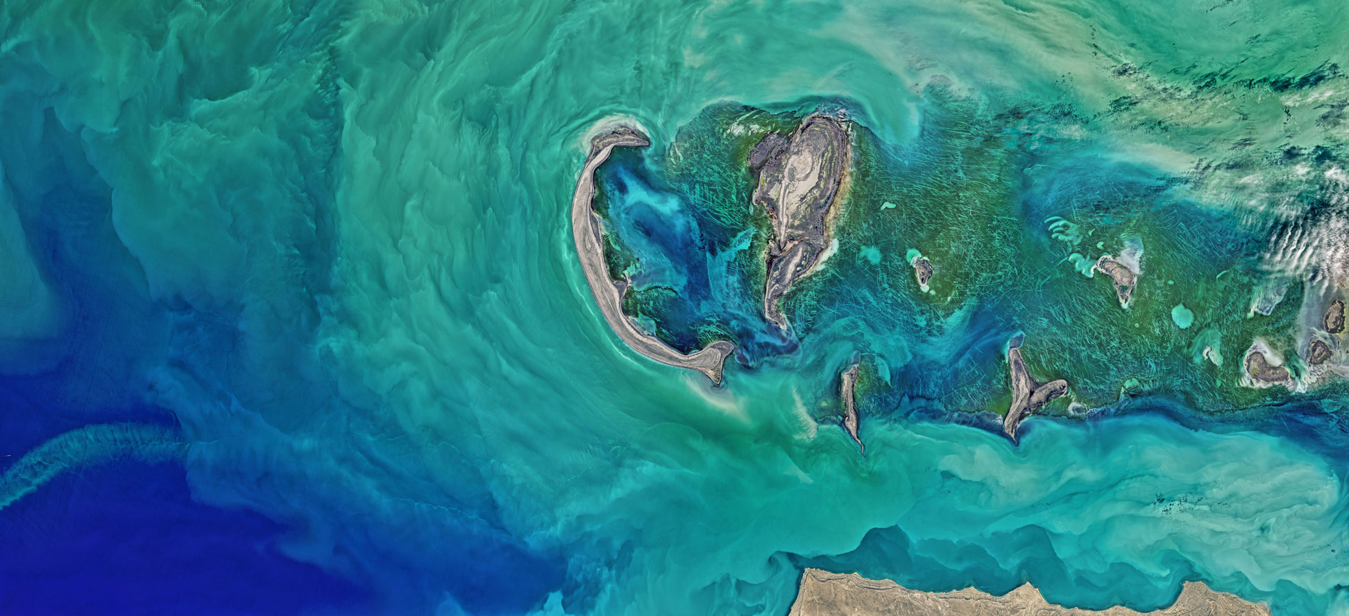 Tyuleniy Archipelago with Kulaly Island (left) and Morskoy Island, Kazakhstan