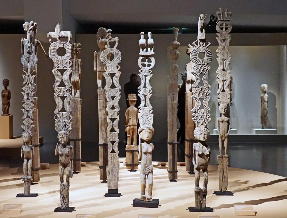 Aloalo - funeral poles from Madagascar