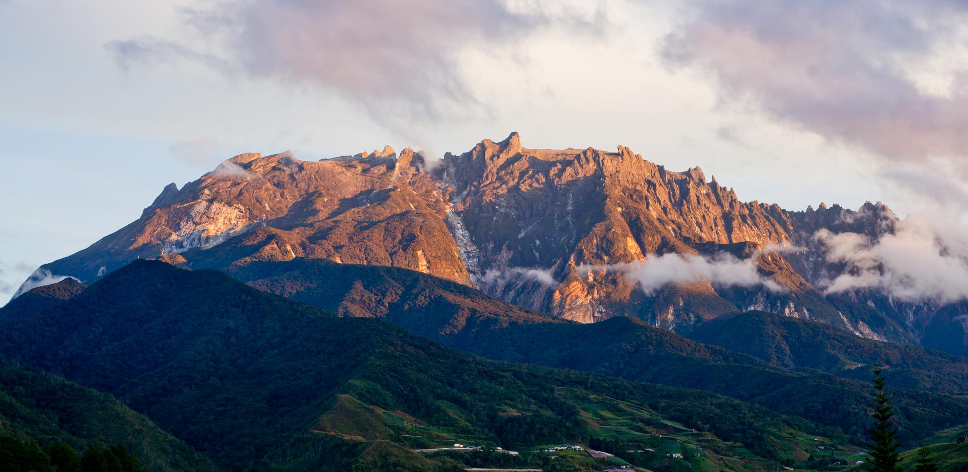 Snow-free Mt. Kinabalu, Malaysia's highest mountain 