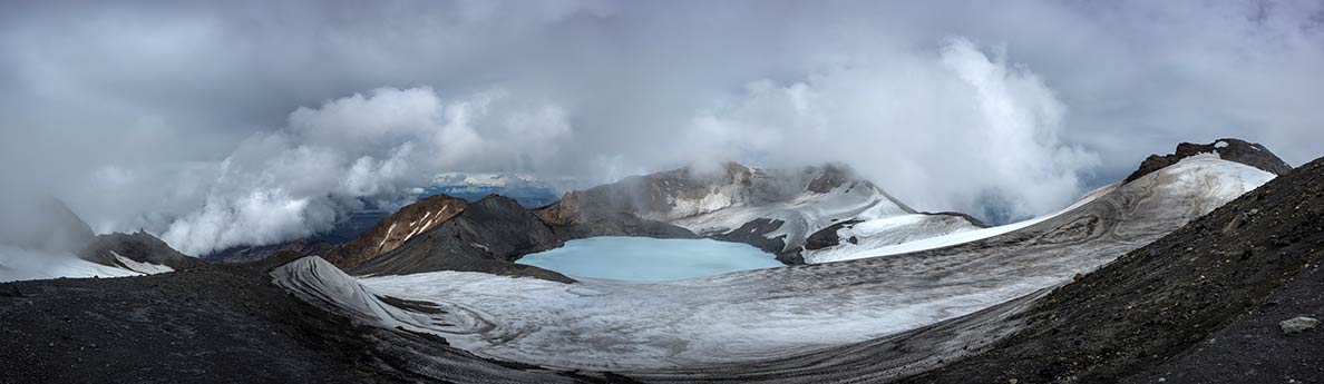 Mt. Ruapehu Crater Pond, in Tongariro National Park, New Zealand