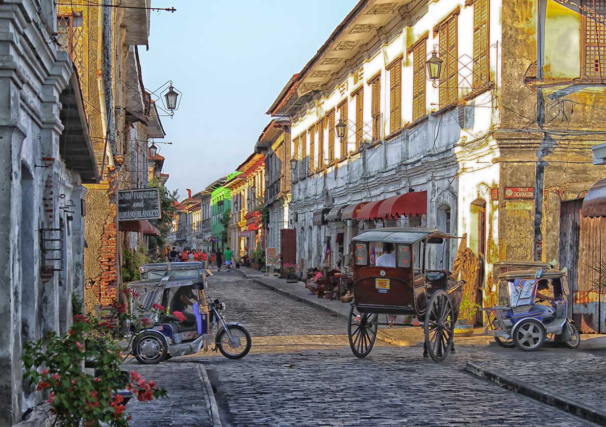 Calle (alley) Crisólogo in Vigan, Philippines