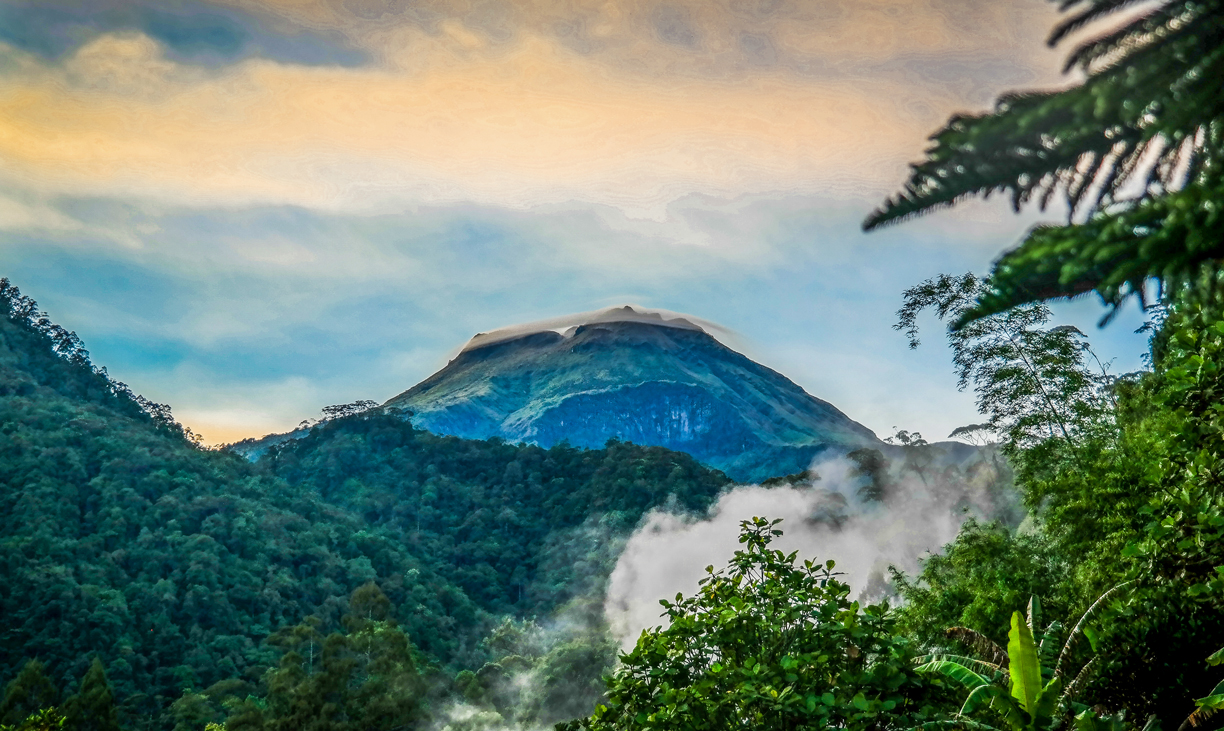 Mt Apo. the highest mountain of Philippines, Mindanao Island