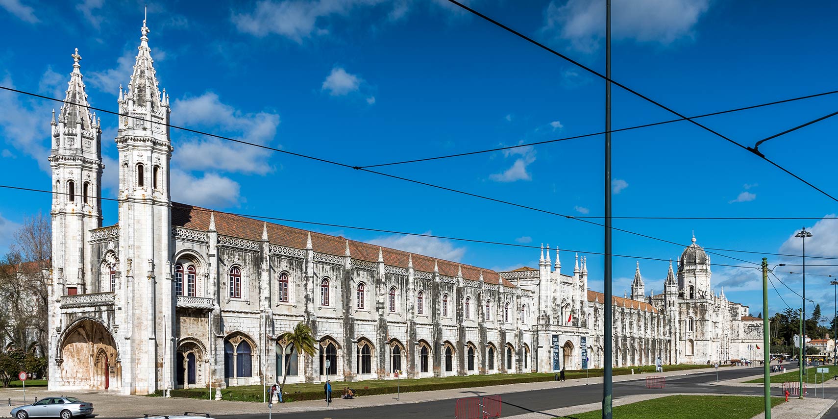 O Mosteiro dos Jerônimos em Belém abriga o Museu Marítimo de Portugal e o Museu Nacional de Arqueologia