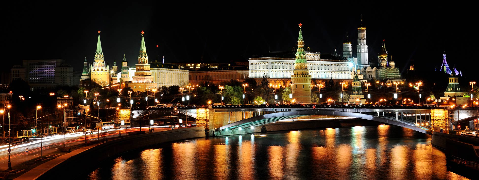 Moscow Kremlin and Bolshoy Kamenny Bridge