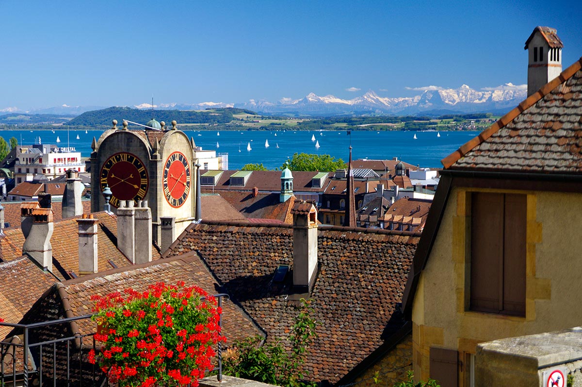 Neuchâtel, in the background Neuchâtel Lake and the Swiss Alps, Switzerland