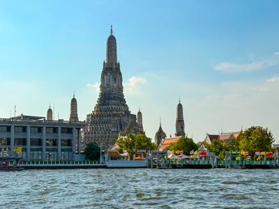 Wat Arun, the Temple of Dawn in Bangkok.