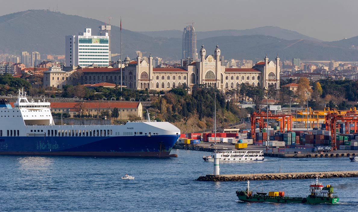 Port of Haydarpaşa, at Bosphorus, Istanbul, Turkey