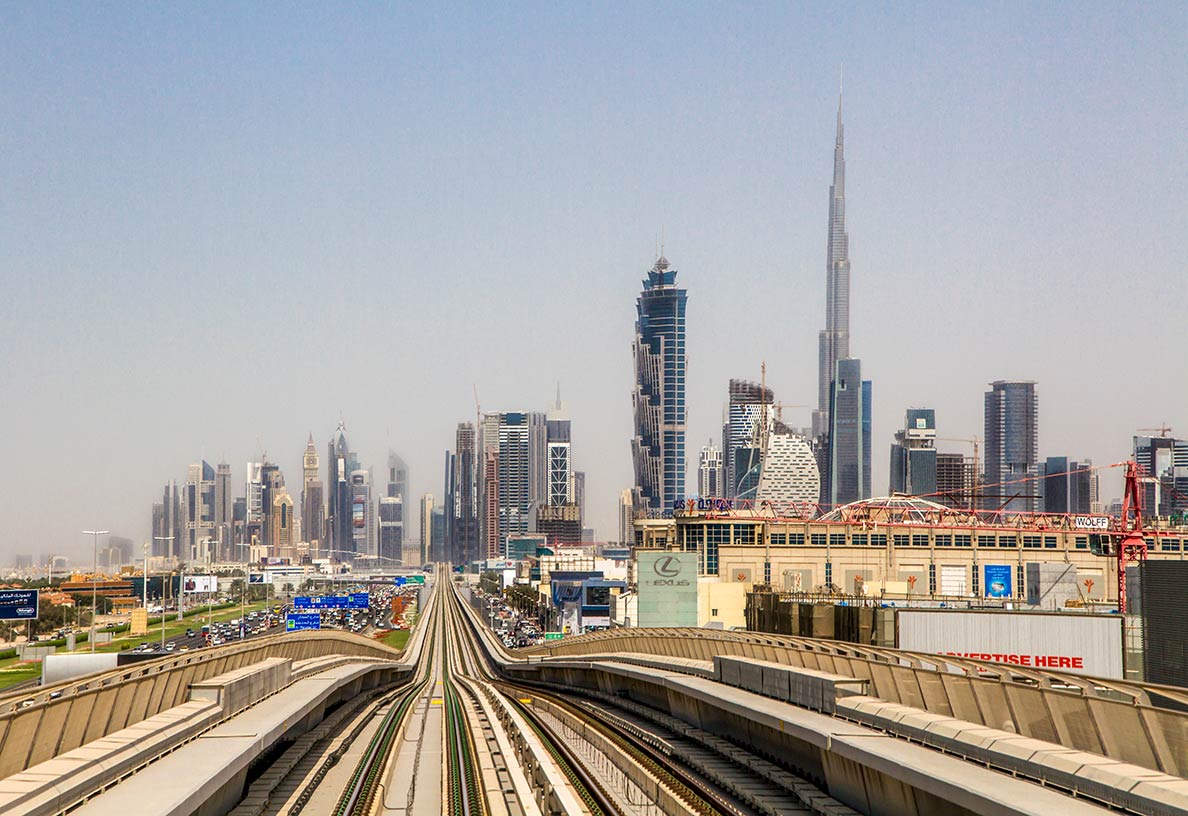 Dubai Metro between Mall of the Emirates and the Mall of Dubai