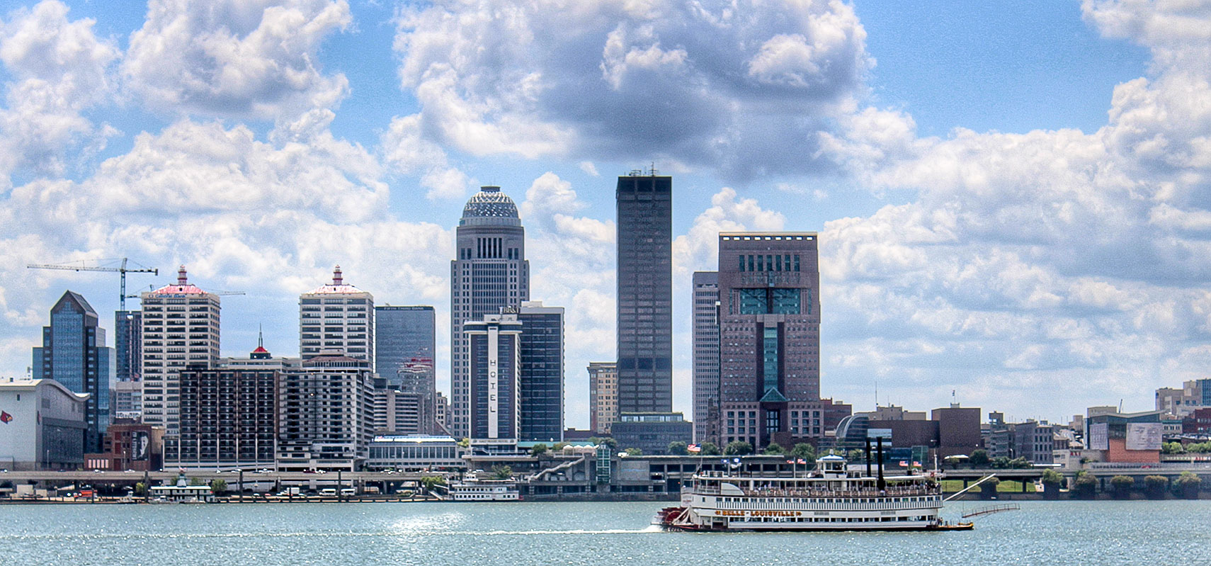 Downtown Louisville at Ohio River with the Belle of Louisville