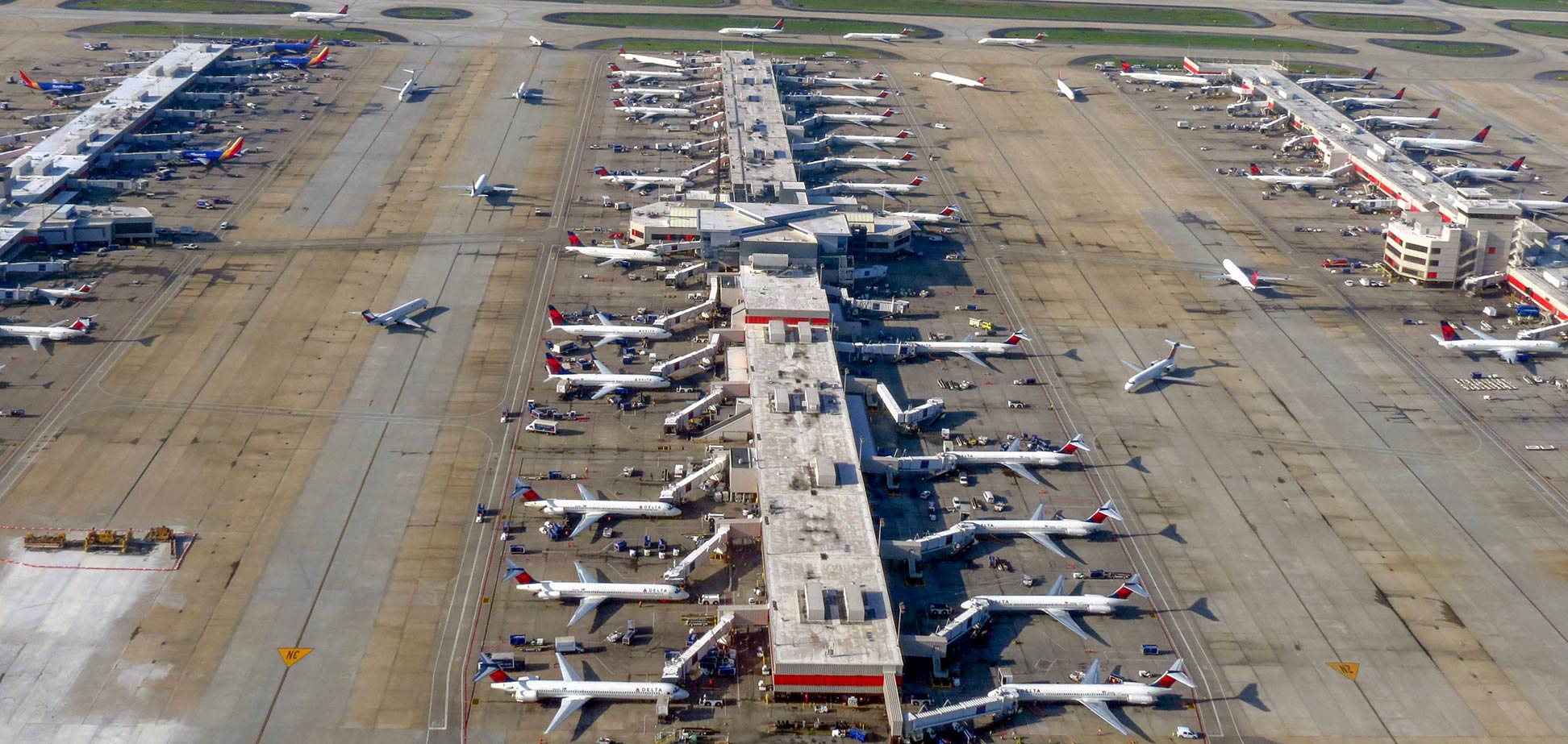 Google Map of the Major Airports in Canada and the USA - Nations ...