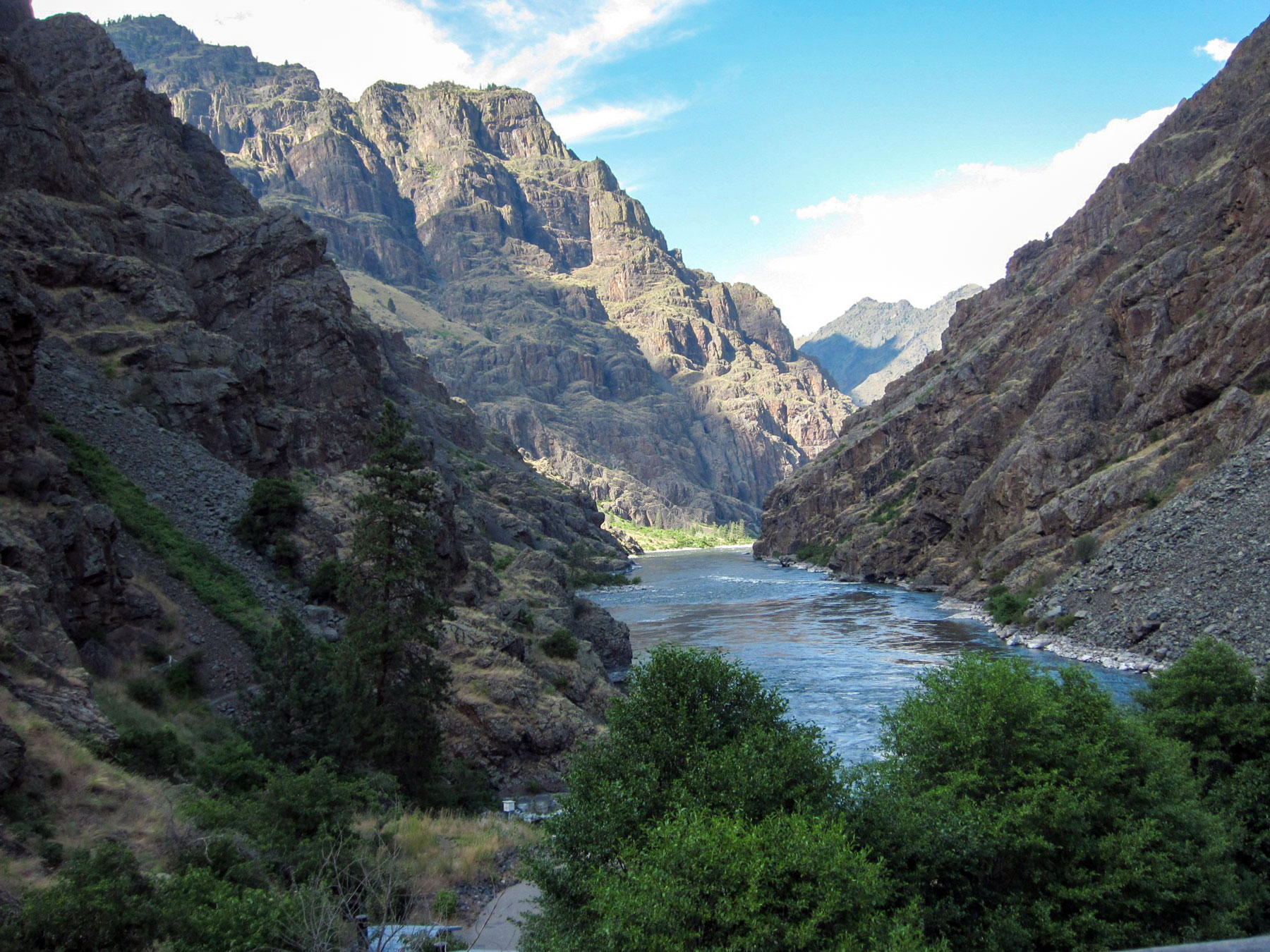 The Snake River in the Hells Canyon in Oregon.
