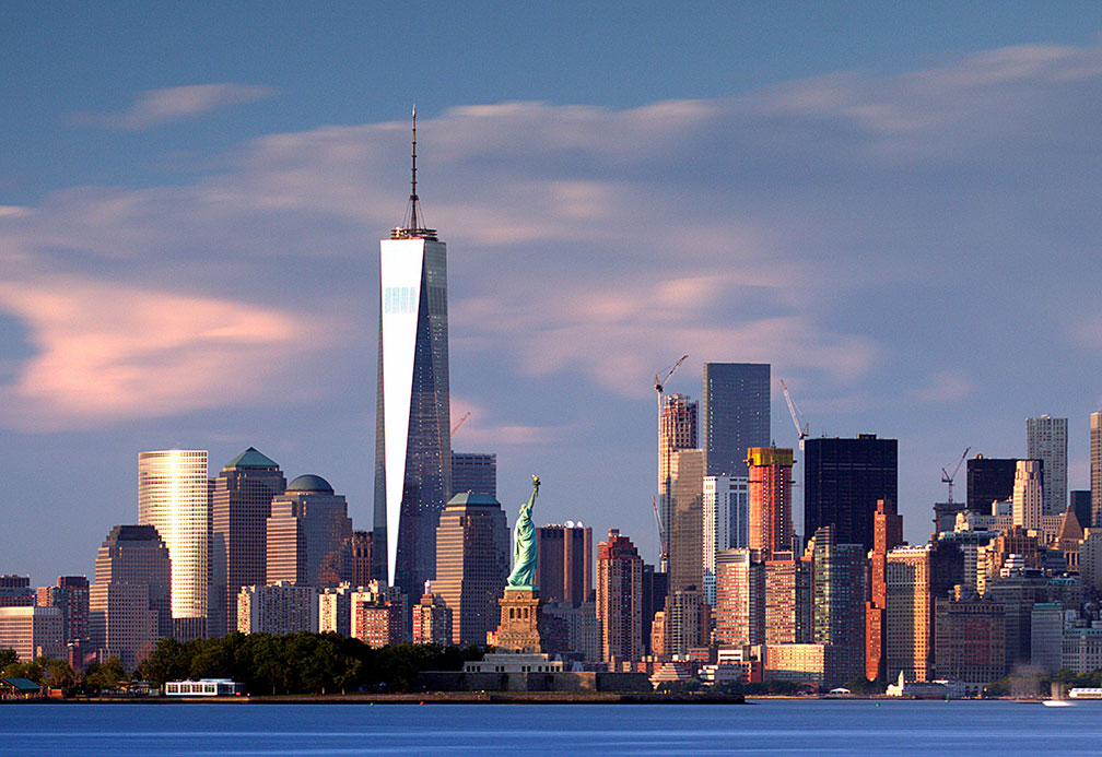 https://www.nationsonline.org/gallery/USA/NYC-Downtown-and-Statue-of-Liberty.jpg