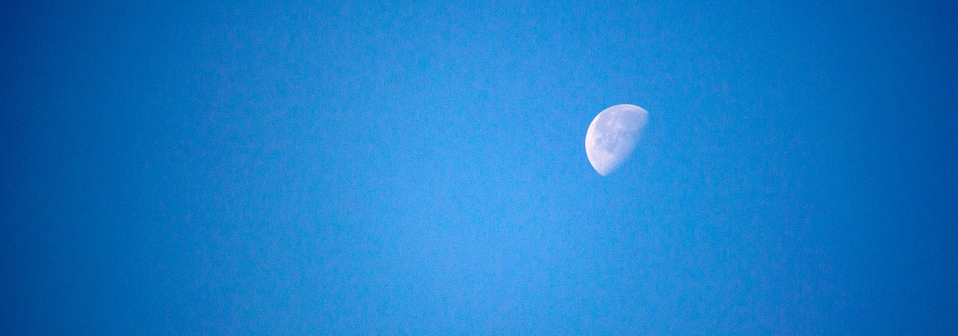 Over the clouds: Moon Ride