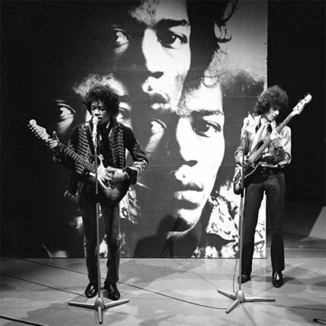 Jimi Hendrix and Noel Redding during a Jimi Hendrix Experience's performance